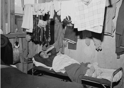 Manzanar barrack interior