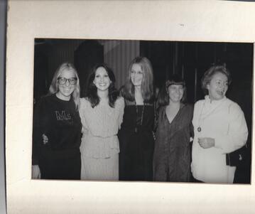 Letty Cottin Pogrebin, Marlo Thomas, Gloria Steinem, Robin Morgan, and Pat Carbine, late 1970s Letty Cottin Pogrebin, Marlo Thomas, Gloria Steinem, Robin Morgan, and Pat Carbine, late 1970s