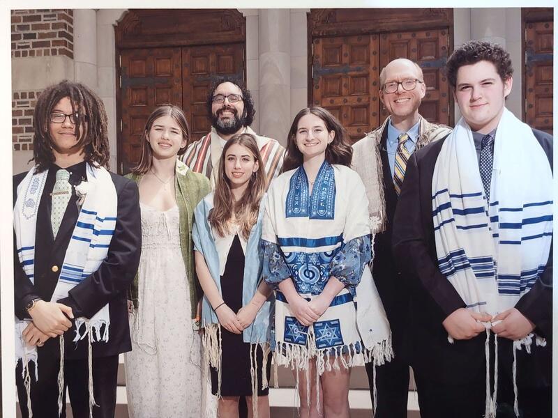 Venice Czarnecki-Lichstein and their confirmation class outside the steps of their shul