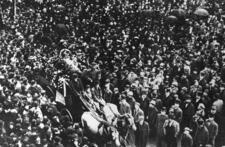 Crowd at Triangle Funeral Parade in Washington Square Park, April 5, 1911