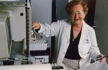 Gertrude Elion, 1972