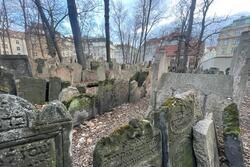 Rivka Bas Me'ir's Grave