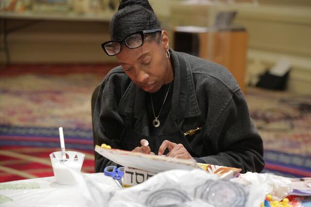 Victoria Raggs creating art at Artful Disclosure Facilitators' Workshop