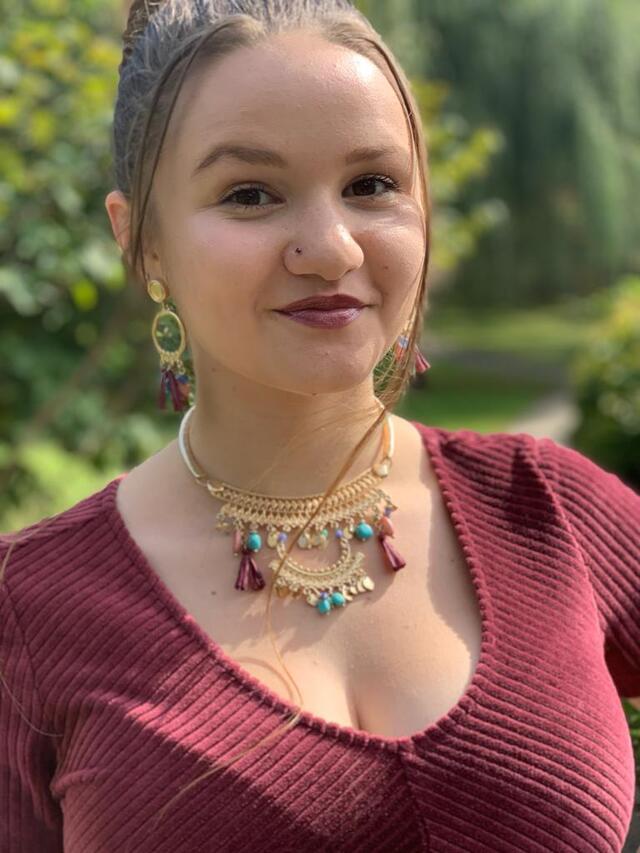 Ruby Russell Headshot